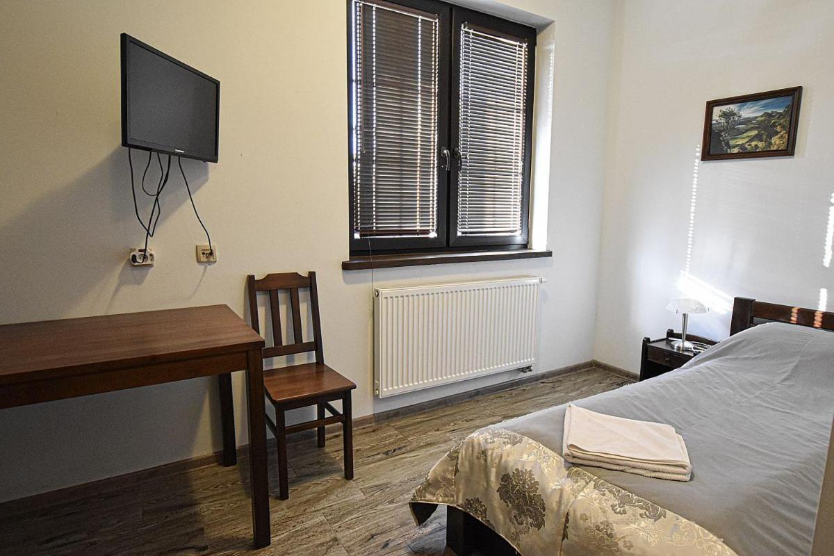 Bed and Breakfast Osrodek Bialy Lew Wojciechow  Екстер'єр фото