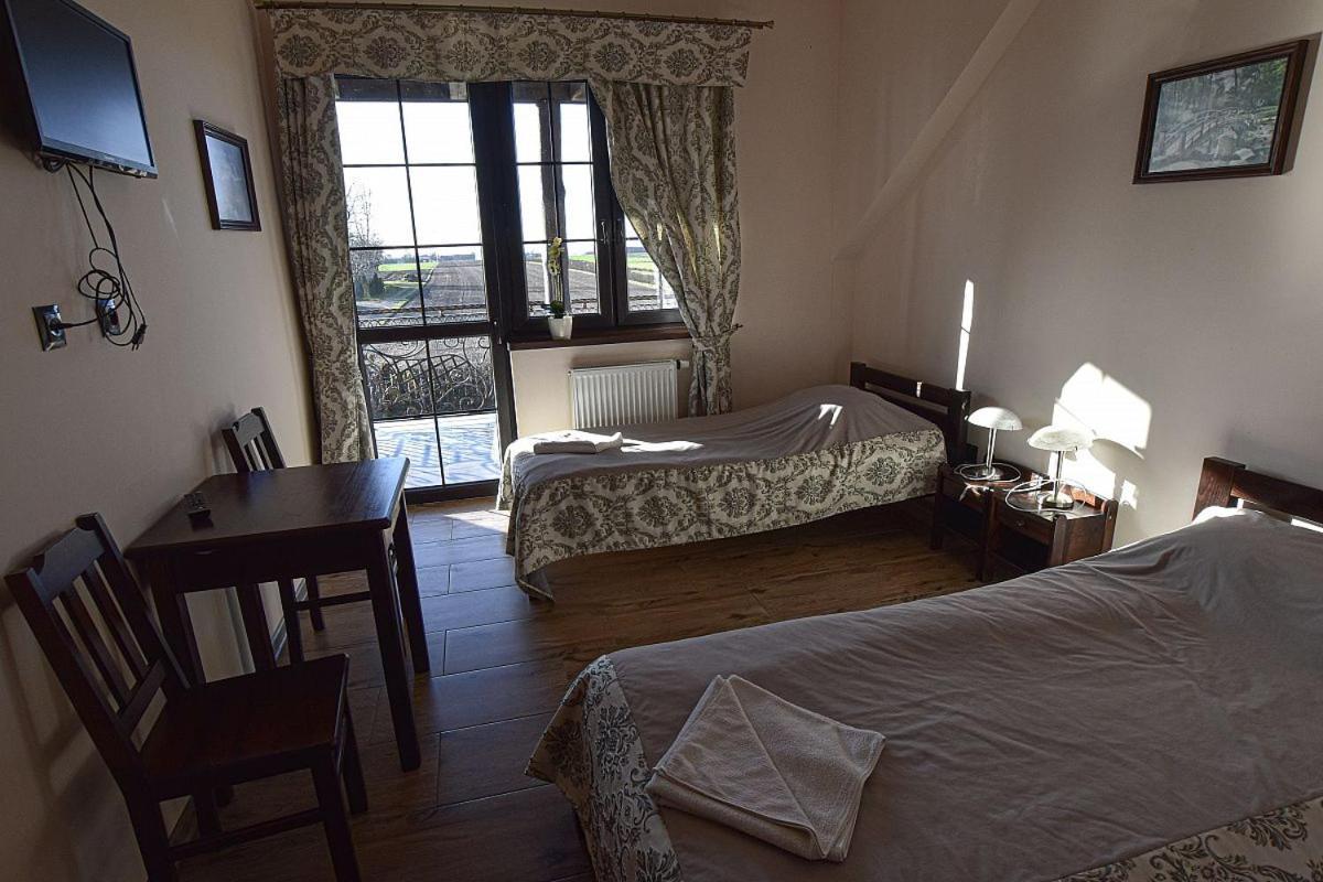 Bed and Breakfast Osrodek Bialy Lew Wojciechow  Екстер'єр фото