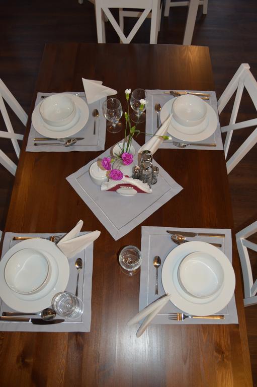 Bed and Breakfast Osrodek Bialy Lew Wojciechow  Екстер'єр фото