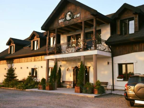 Bed and Breakfast Osrodek Bialy Lew Wojciechow  Екстер'єр фото